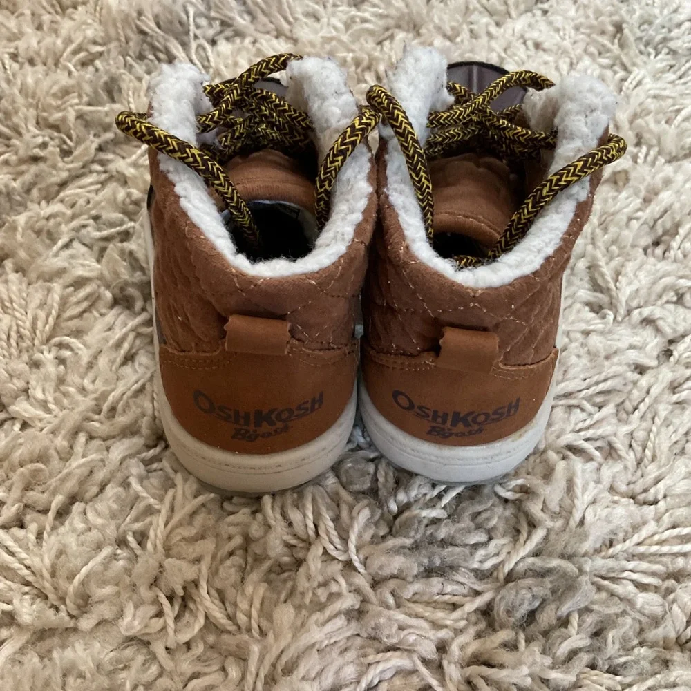 OshKosh Bgosh Tarin Toddler Duck Boots Brown Faux Shearling Lined Size 5